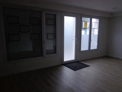 Bureau - 43 m² - 2 pièces