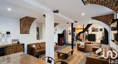 Maison - 220 m² - 5 pièces