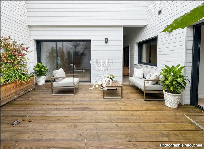 Appartement - 180 m² - 6 pièces