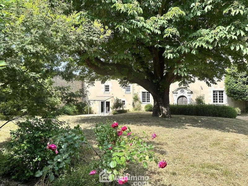 Maison de maîtres - 416 m² - 11 pièces