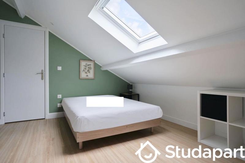 Chambre - 9 m² - 1 pièce