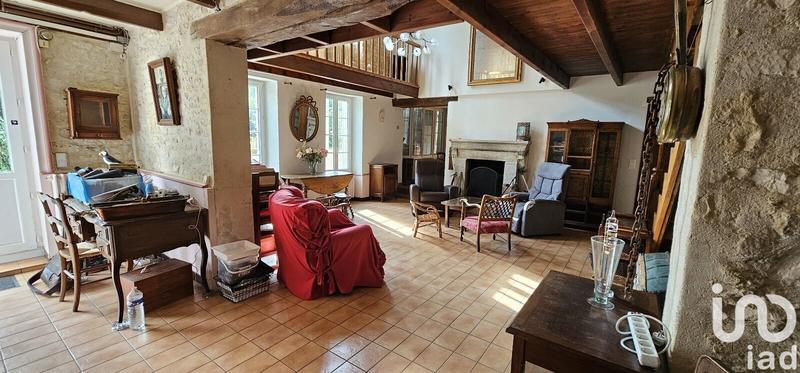 Maison - 222 m² - 6 pièces