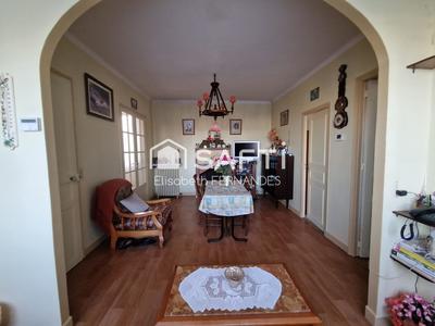 Maison - 96 m² - 6 pièces