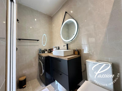 Maison contemporaine - 242 m² - 7 pièces