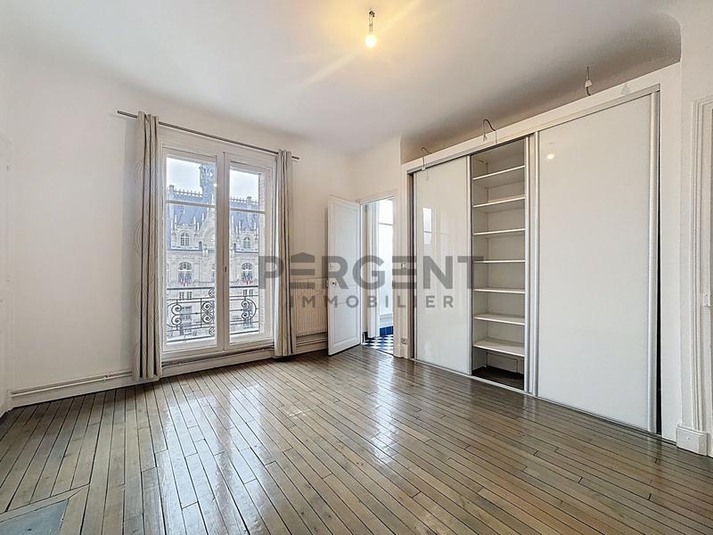 Appartement - 138 m² - 5 pièces