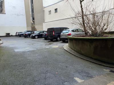 Parking / Garage - 12 m²