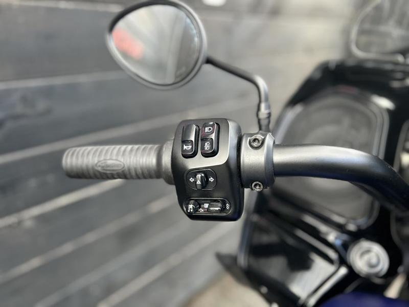 Indian Challenger Dark Horse Spirit Blue Smoke