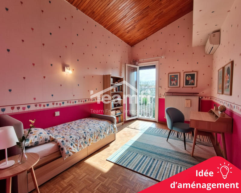 Maison - 270 m² - 11 pièces