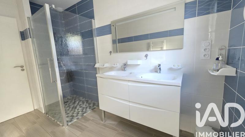 Maison - 177 m² - 6 pièces