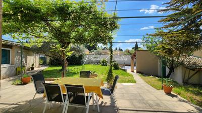 Villa - 258 m² - 10 pièces