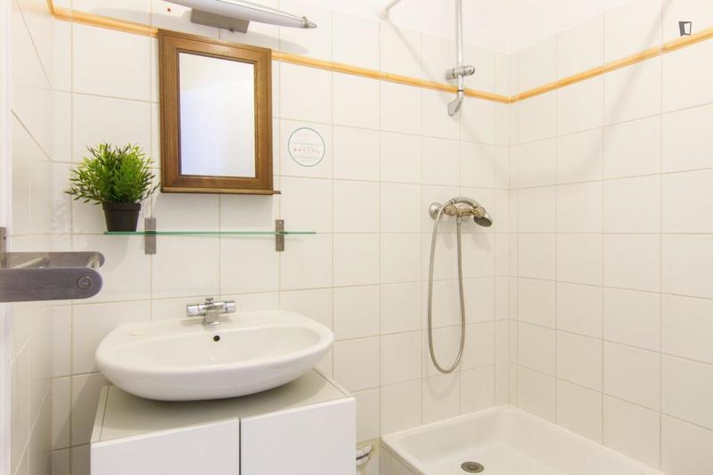 Chambre - 12 m² - 4 pièces