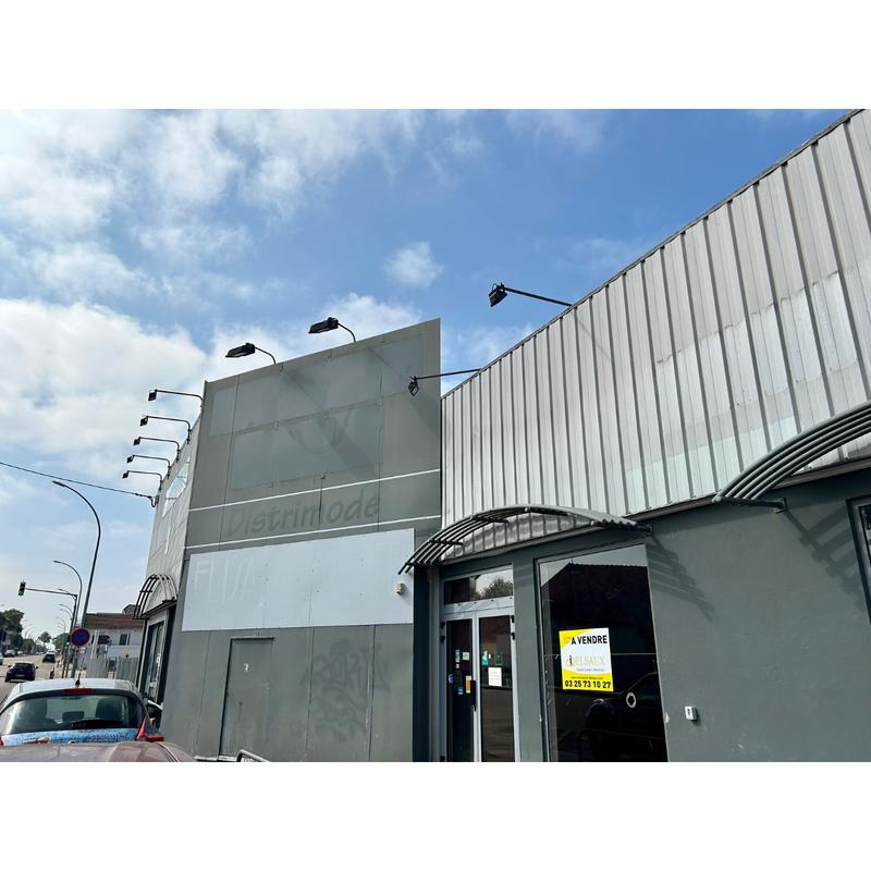 Local commercial - 109 m²