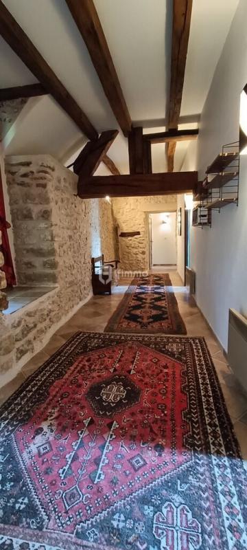 Demeure - 281 m² - 13 pièces