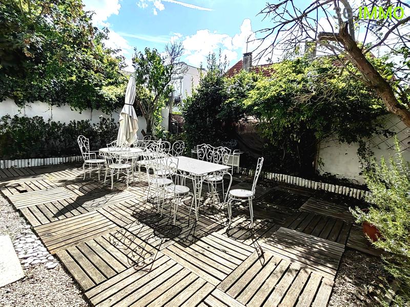 Maison - 95 m² - 5 pièces