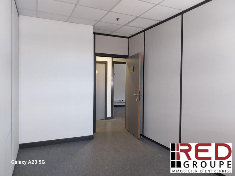 Entrepôt - 1 265 m²