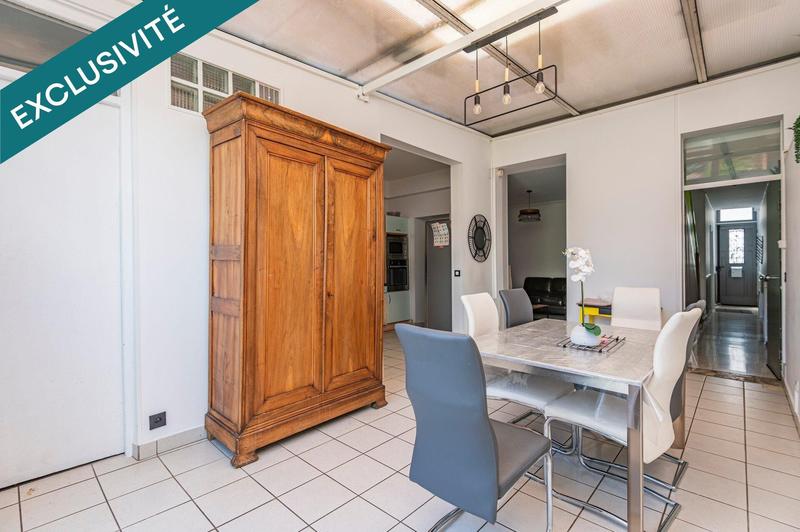 Maison - 196 m² - 8 pièces