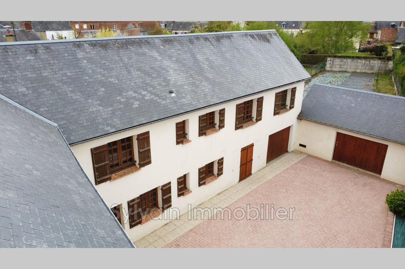 Propriété - 206 m² - 8 pièces