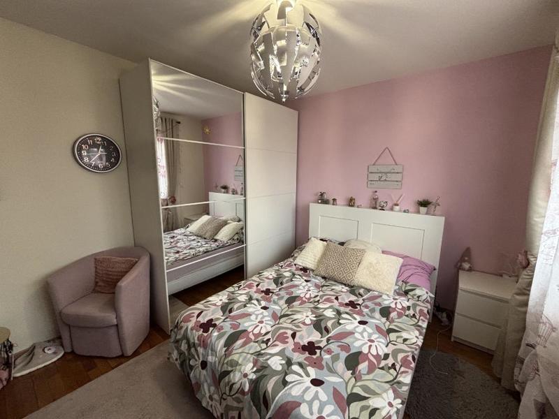 Pavillon - 202 m² - 7 pièces