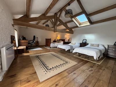 Maison - 148 m² - 8 pièces