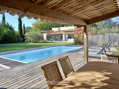 Maison - 136 m² - 3 pièces