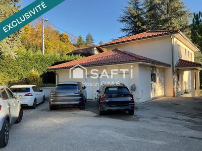 Villa - 140 m² - 5 pièces