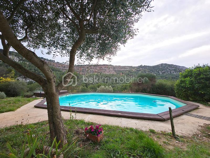 Maison - 157 m² - 7 pièces