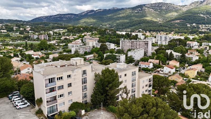 Appartement - 94 m² - 5 pièces