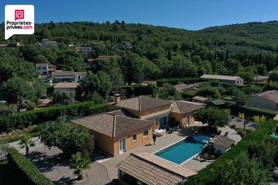 Demeure - 203 m² - 7 pièces