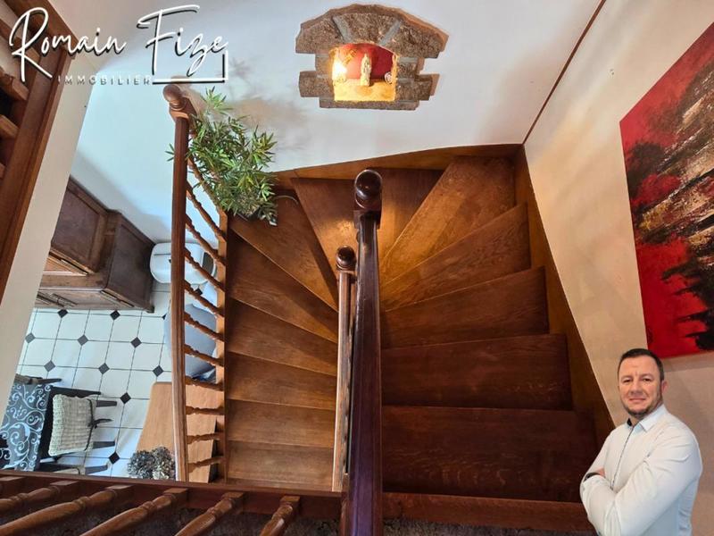 Maison - 277 m² - 4 pièces