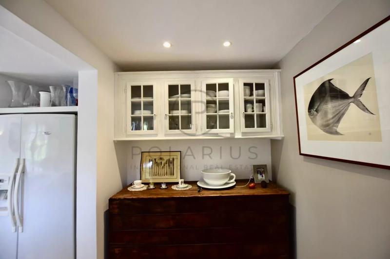 Villa - 240 m² - 6 pièces