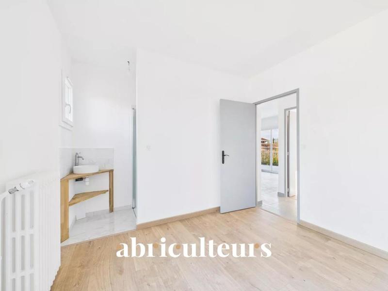 Maison - 180 m² - 4 pièces