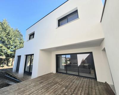 Maison - 135 m² - 5 pièces