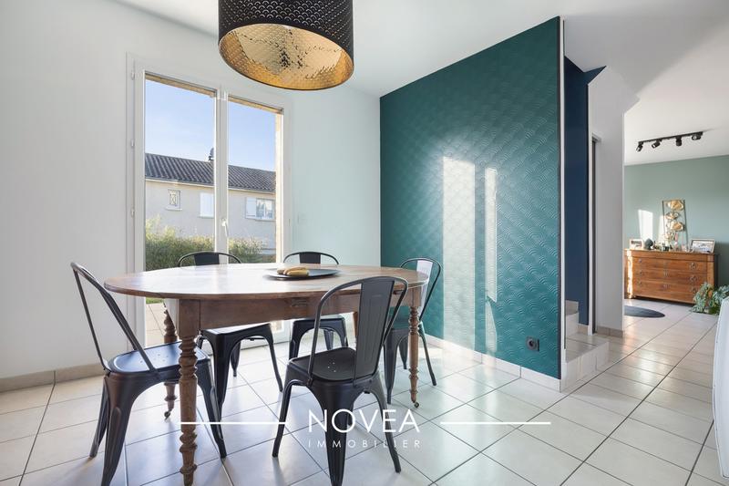 Maison traditionnelle - 102 m² - 5 pièces