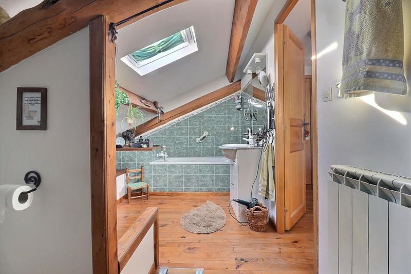 Maison - 163 m² - 8 pièces