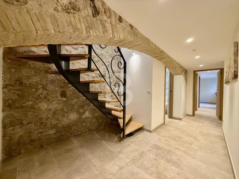 Duplex - 107 m² - 5 pièces