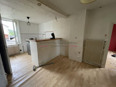 Immeuble - 130 m² - 8 pièces