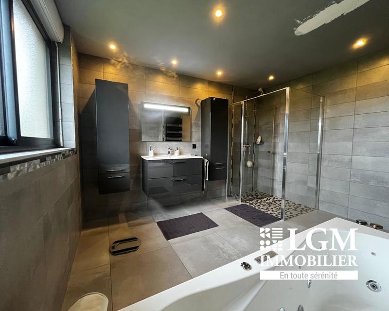 Maison - 101 m² - 3 pièces