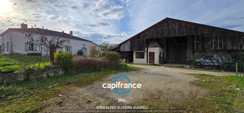 Corps de ferme - 240 m² - 7 pièces