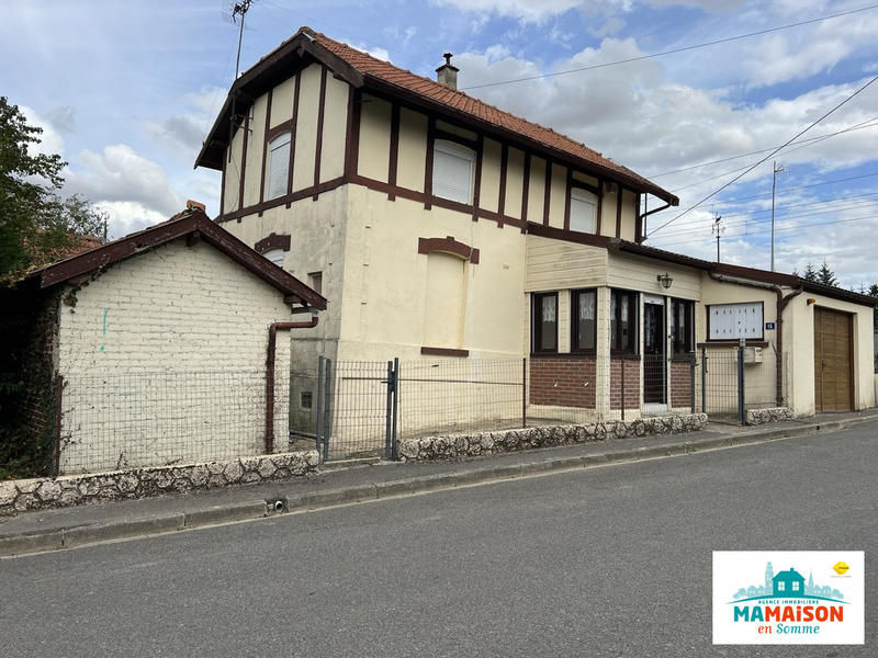 Maison - 90 m² - 4 pièces