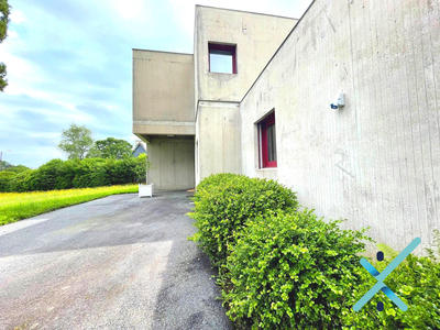 Maison contemporaine - 252 m² - 11 pièces