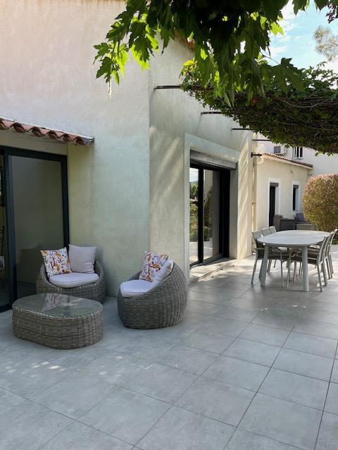 Maison - 145 m² - 5 pièces