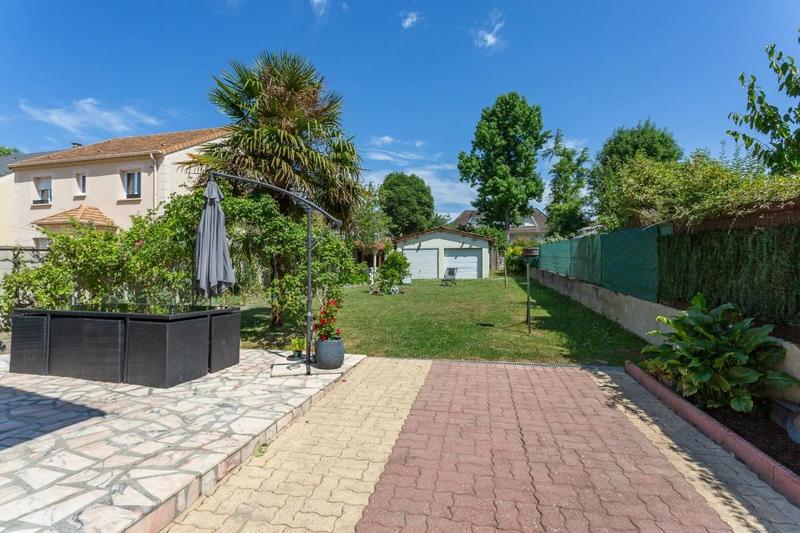 Maison - 191 m² - 9 pièces