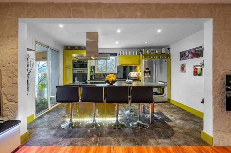 Villa - 169 m² - 6 pièces