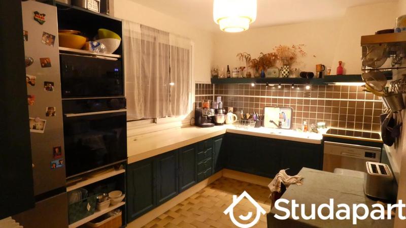 Chambre - 11 m² - 1 pièce