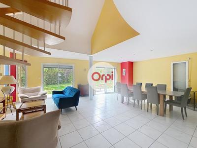 Maison - 150 m² - 5 pièces