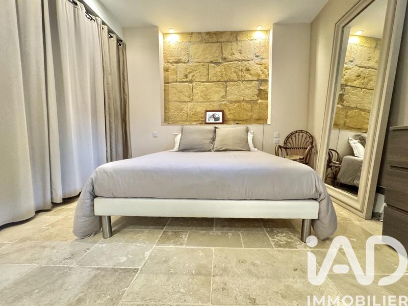 Maison - 303 m² - 9 pièces