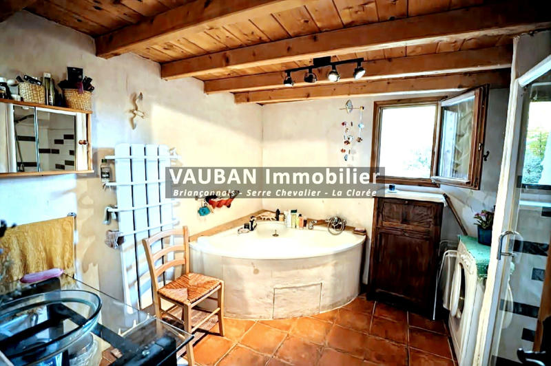 Appartement - 145 m² - 6 pièces