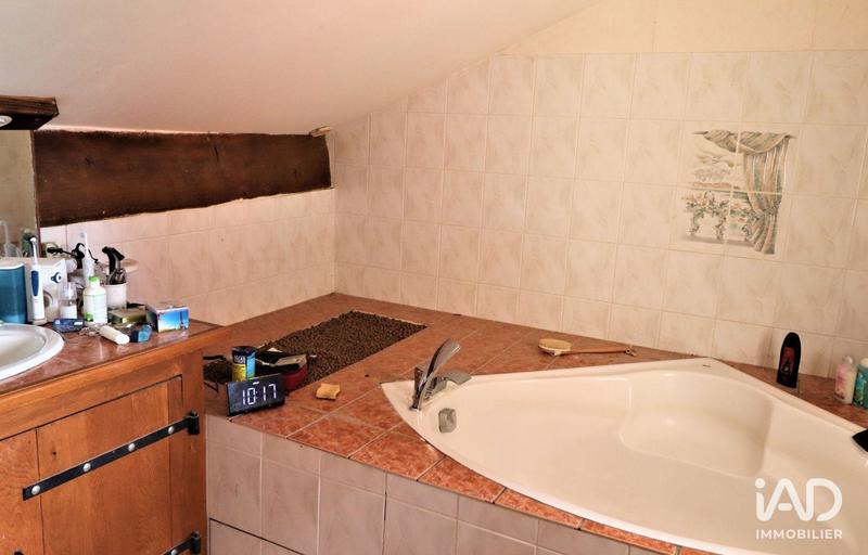 Maison - 377 m² - 10 pièces