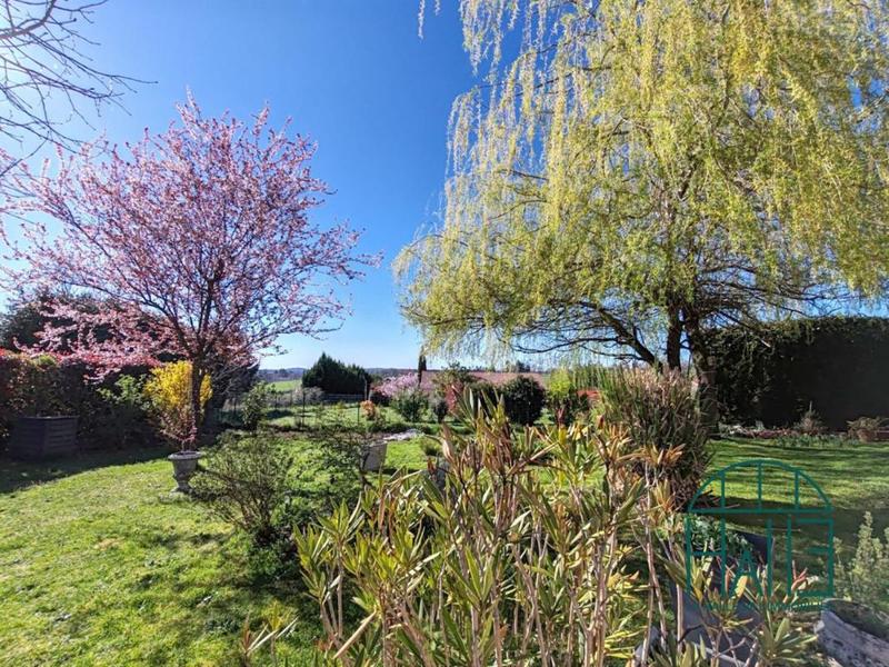 Pavillon - 108 m² - 5 pièces