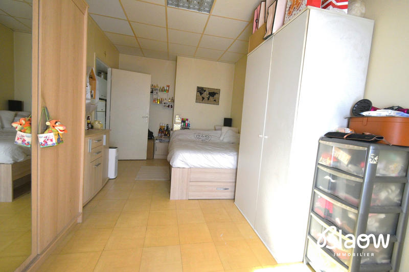 Bureau - 100 m² - 2 pièces